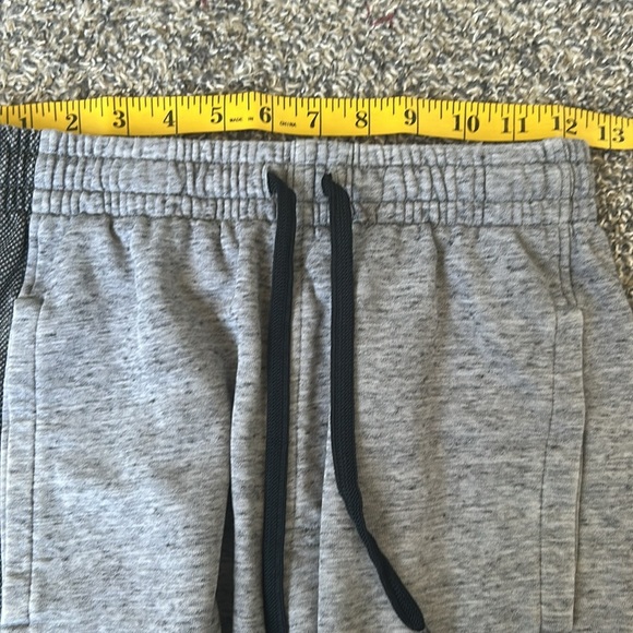 Under Armour Men’s small Gray Jogger and Short Set Good clean condition - Picture 11 of 11